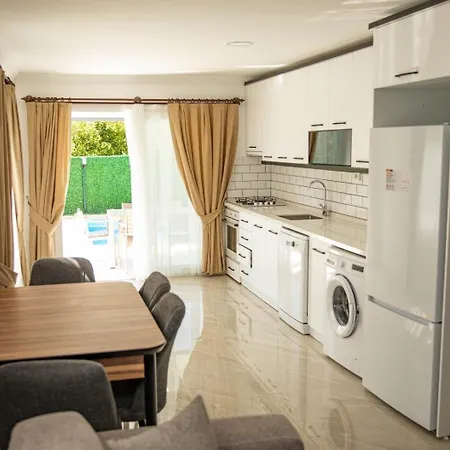 Karatas Villa's וילה Inlice