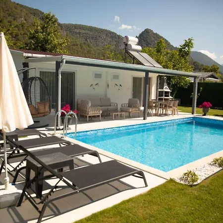 Karatas Villa's