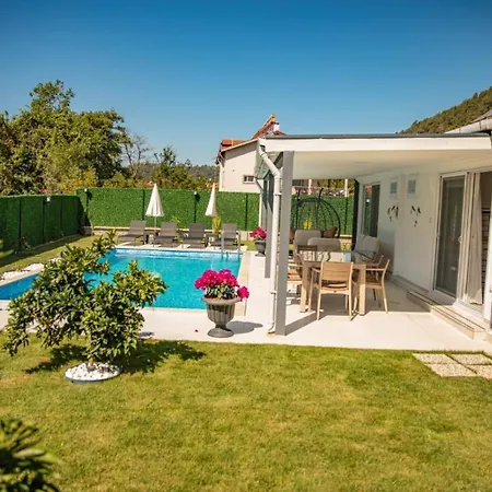 Karatas Villa's *